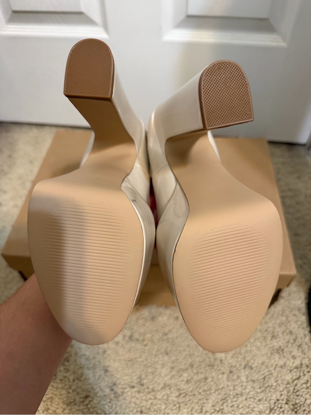 Steve Madden Skyrise Platform Pump, Size 5, Bone Patent - Picture 5 of 6